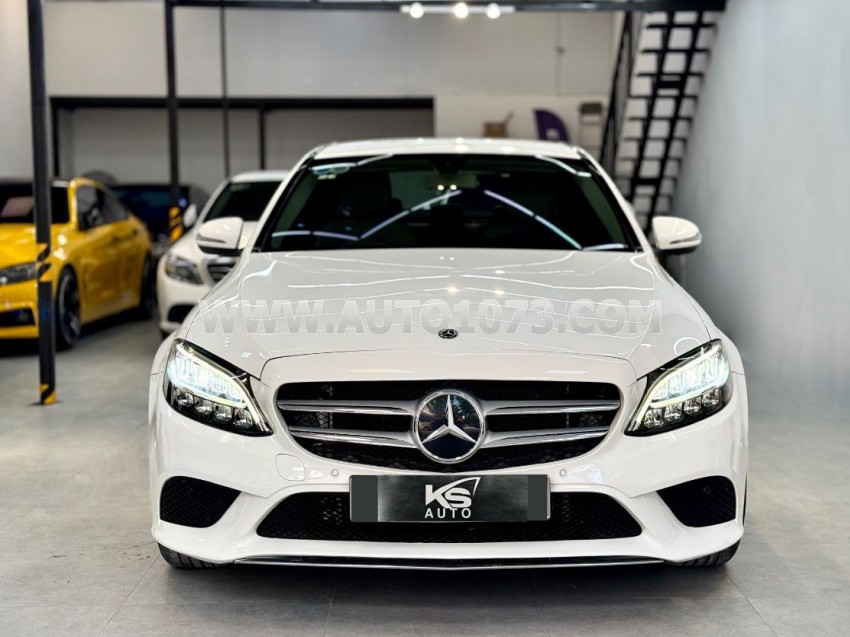 Mercedes Benz C class C200 2019